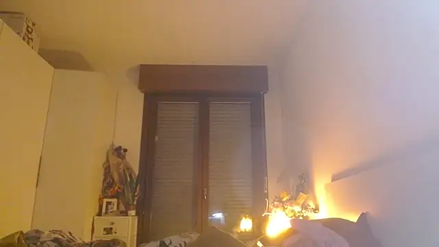 refem9 online show from November 15, 4:55 pm