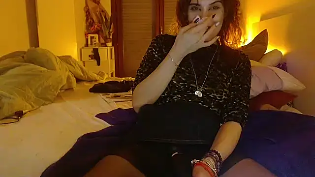 refem9 online show from November 12, 5:17 pm