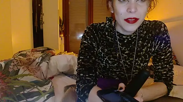 refem9 online show from November 19, 6:41 pm