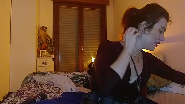 refem9 online show from December 15, 6:03 pm