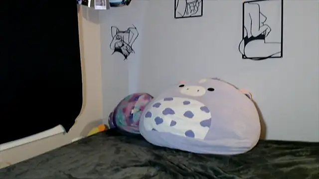 celeste xxoo online show from December 4, 2:05 pm