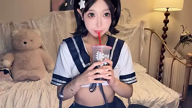 Snapshot of kiraa-0051 chatting on November 4, 4:44 pm kiraa-0051 online show from November 4, 4:44 pm