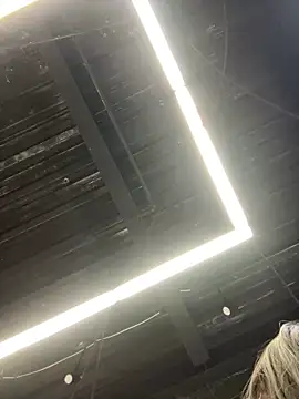 Ninazhang online show from November 26, 2:11 am