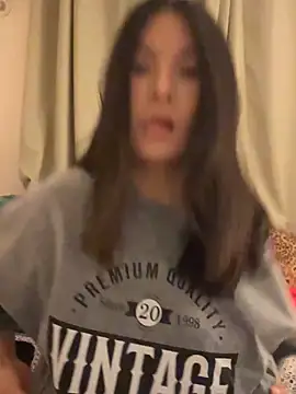 Ninazhang online show from December 2, 1:13 pm