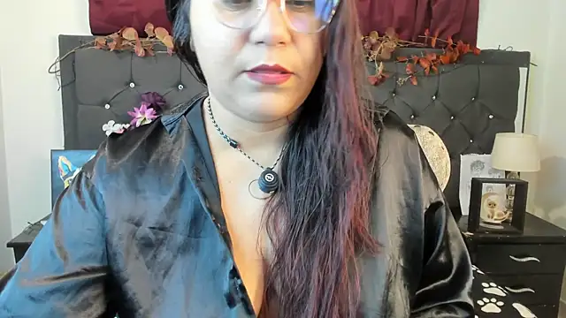 Snapshot of sofia_sorceress5 chatting on September 29, 10:59 pm sofia sorceress5 online show from September 29, 10:59 pm