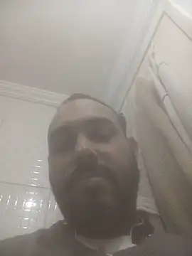 Snapshot of jfgustavo001 chatting on May 20, 9:45 pm jfgustavo001 online show from May 20, 9:45 pm
