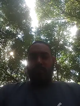 jfgustavo001 online show from March 24, 3:34 pm