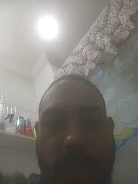 Snapshot of jfgustavo001 chatting on May 18, 9:41 pm jfgustavo001 online show from May 18, 9:41 pm