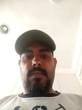 jfgustavo001 online show from January 6, 3:49 pm