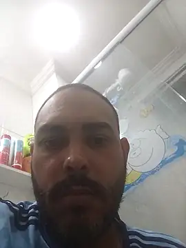 jfgustavo001 online show from March 16, 10:34 pm