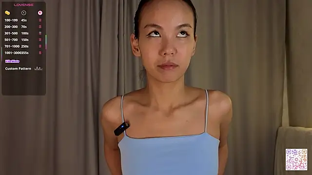 AlodiaAxley online show from November 28, 6:08 pm