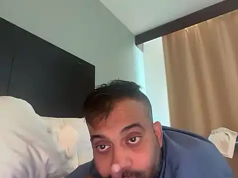 Snapshot of gogone2025 chatting on March 24, 9:59 pm gogone2025 online show from March 24, 9:59 pm