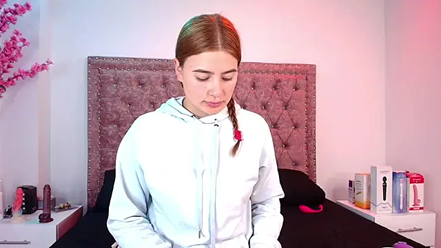Antonella wild online show from May 18, 11:48 am