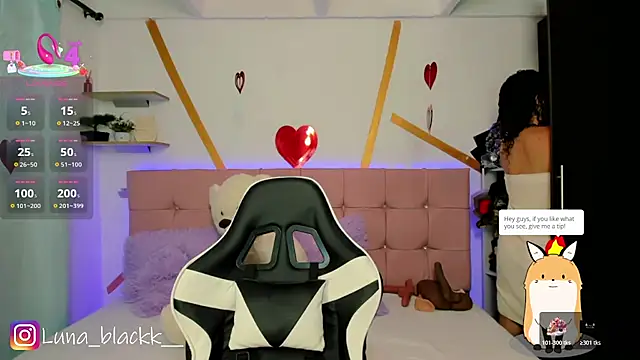 Luna blackk online show from February 21, 9:06 pm