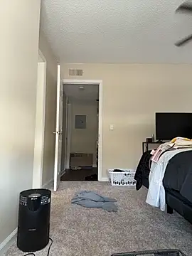 sweetsirenn online show from March 31, 1:35 pm