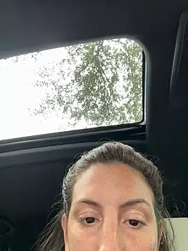 sweetsirenn online show from January 15, 1:14 pm