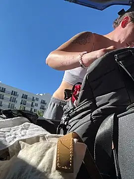 sweetsirenn online show from November 17, 2:54 pm