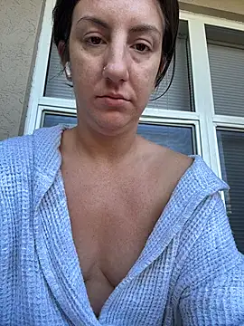 sweetsirenn online show from March 14, 1:50 pm