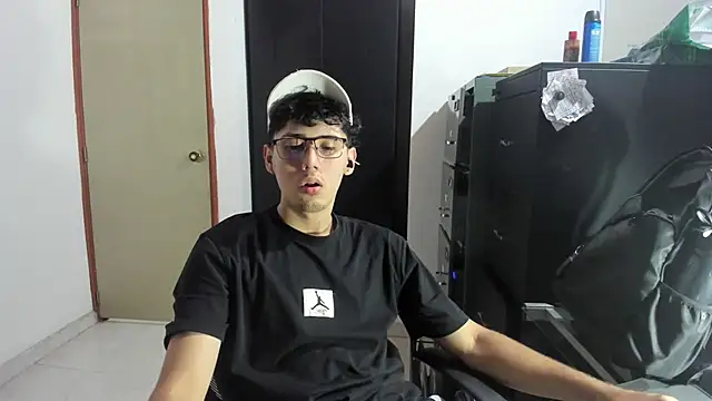 jacobs shelby online show from February 16, 3:38 am