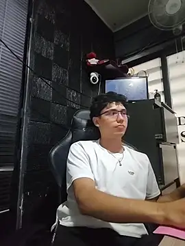 jacobs shelby online show from February 24, 10:54 pm