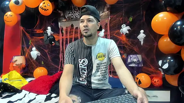 Snapshot of Isa_Anderson09 chatting on October 23, 12:48 pm Isa Anderson09 online show from October 23, 12:48 pm