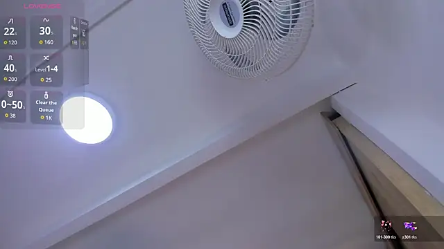 VICTORIAGRAYS online show from April 13, 11:03 am