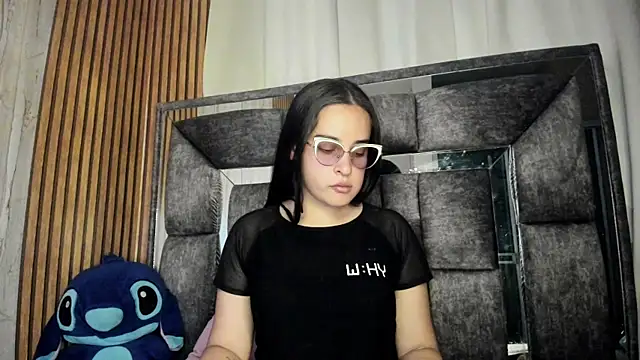 Cherry  Hot online show from October 24, 10:20 pm