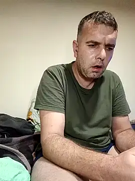 Snapshot of saladinbakiz chatting on February 6, 11:12 pm saladinbakiz online show from February 6, 11:12 pm