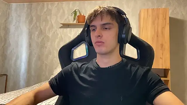 elliot scott online show from September 23, 1:34 am