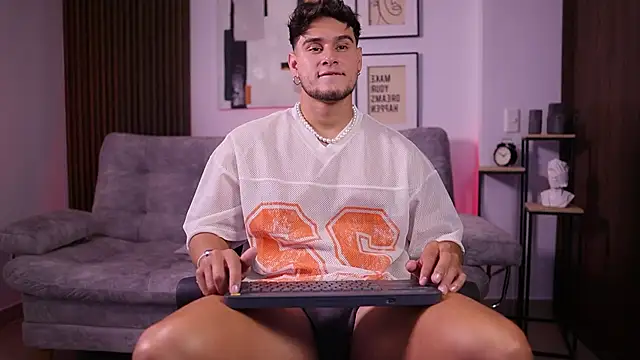 DaviesBrown online show from November 14, 8:56 pm