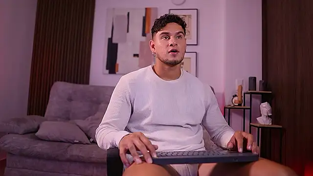 DaviesBrown online show from February 20, 8:55 pm