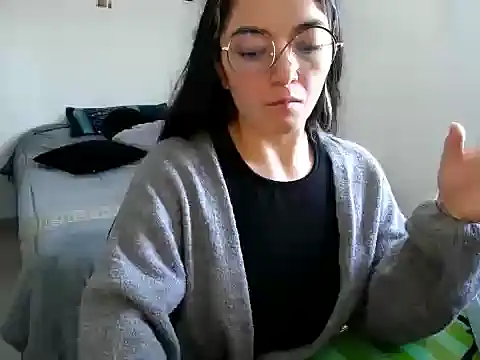 Snapshot of Came-II chatting on November 7, 11:48 am Came-II online show from November 7, 11:48 am