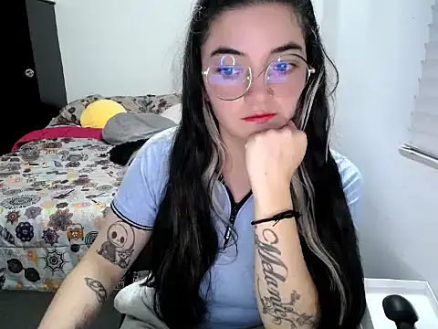 Snapshot of Came-II chatting on December 15, 3:45 am Came-II online show from December 15, 3:45 am