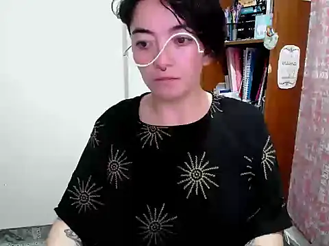 Snapshot of Came-II chatting on July 2, 3:23 am Came-II online show from July 2, 3:23 am