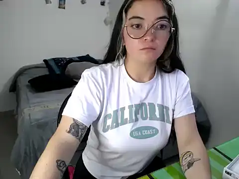 Snapshot of Came-II chatting on October 27, 10:38 am Came-II online show from October 27, 10:38 am