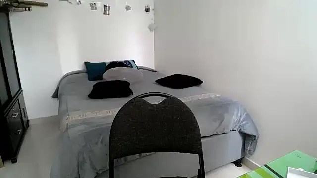 Snapshot of Came-II chatting on October 29, 2:27 pm Came-II online show from October 29, 2:27 pm