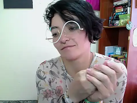 Snapshot of Came-II chatting on July 21, 2:51 pm Came-II online show from July 21, 2:51 pm