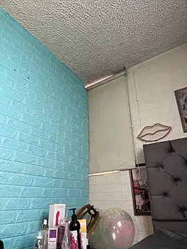 SALOME KORLAND online show from February 5, 6:37 pm