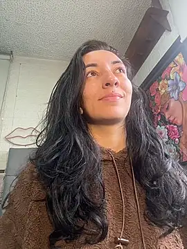 SALOME KORLAND online show from December 2, 1:35 pm