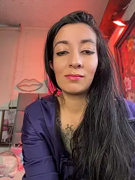 SALOME KORLAND online show from April 19, 6:10 pm