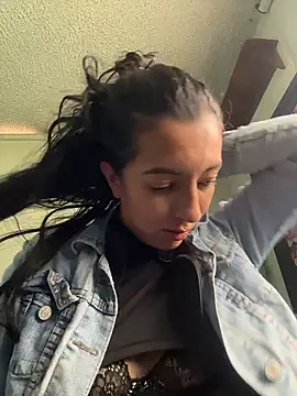 SALOME KORLAND online show from January 17, 5:05 pm