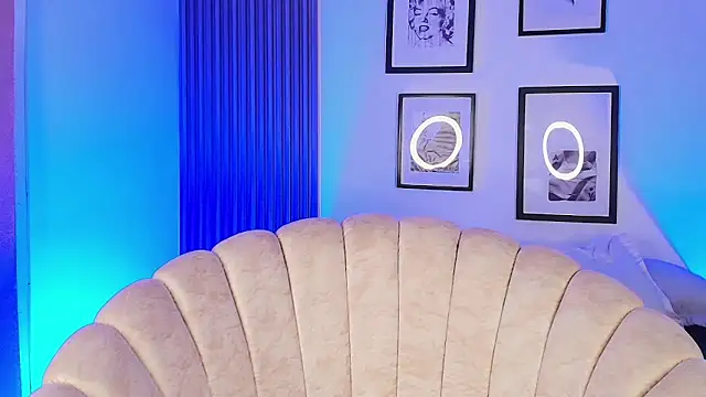 ashlycarteer online show from April 14, 2:05 am