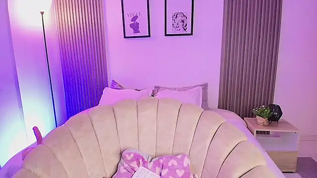 ashlycarteer online show from February 14, 2:01 am