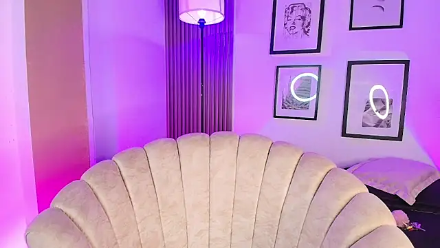 ashlycarteer online show from April 17, 1:08 am