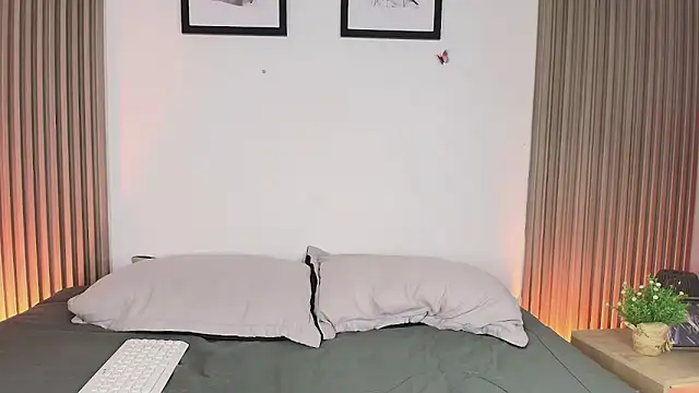 ashlycarteer online show from March 24, 2:00 am