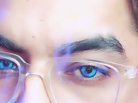 ChiseledCharm online show from October 27, 7:15 pm