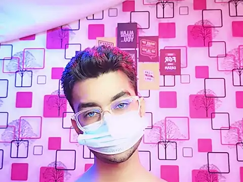 ChiseledCharm online show from November 3, 8:01 pm