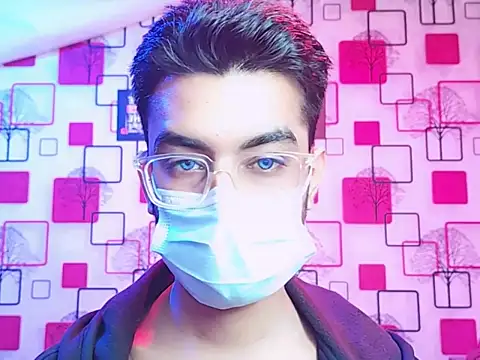 ChiseledCharm online show from November 12, 8:45 pm