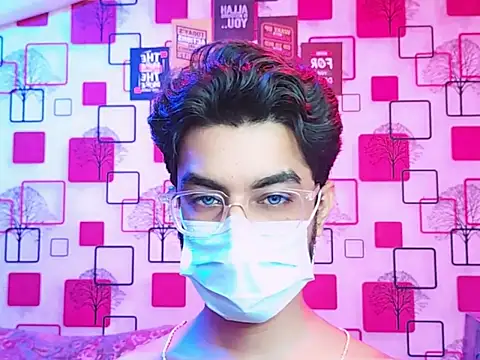 ChiseledCharm online show from October 28, 6:29 pm