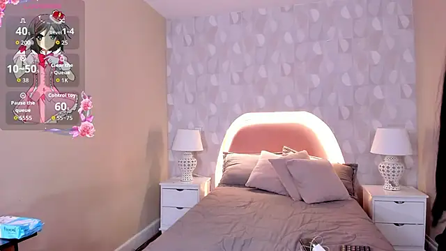 isabella milf  online show from February 18, 7:10 pm